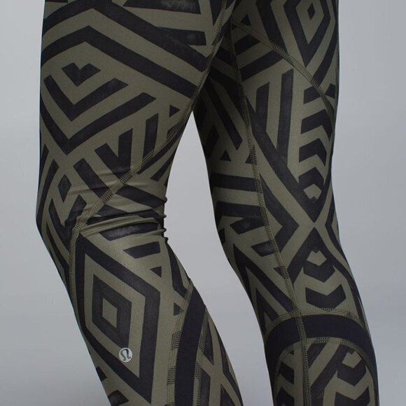 Lululemon Run: Inspire Crop II *All Full-On Luxtreme Legging Pants - Picture 10 of 10